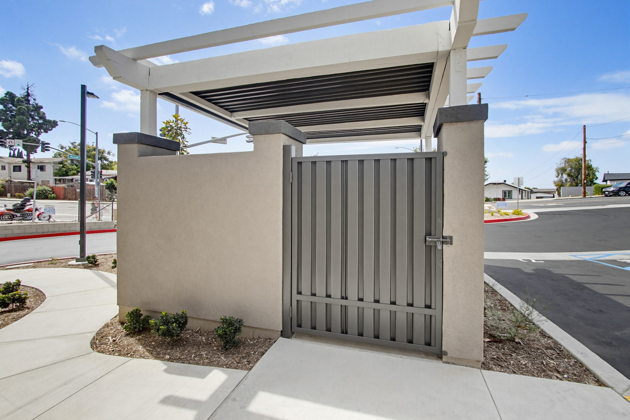 Virtual tour photo 107 of 108 for 2554 Ridgeway Dr #2103 and Common Areas