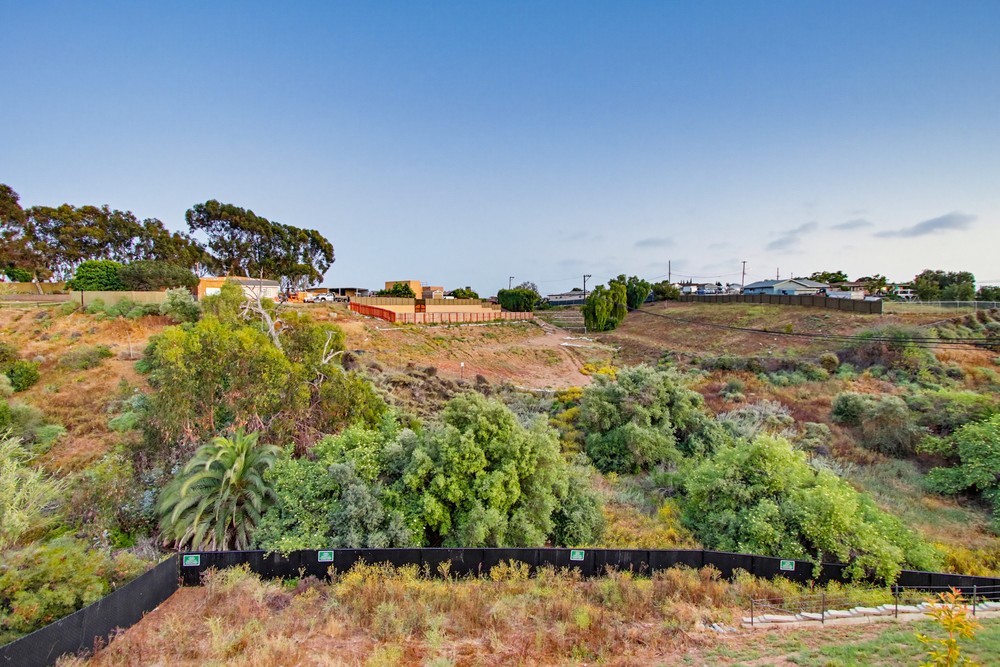 Virtual tour photo 16 of 31 for 2546 Ridgeway Dr #3301