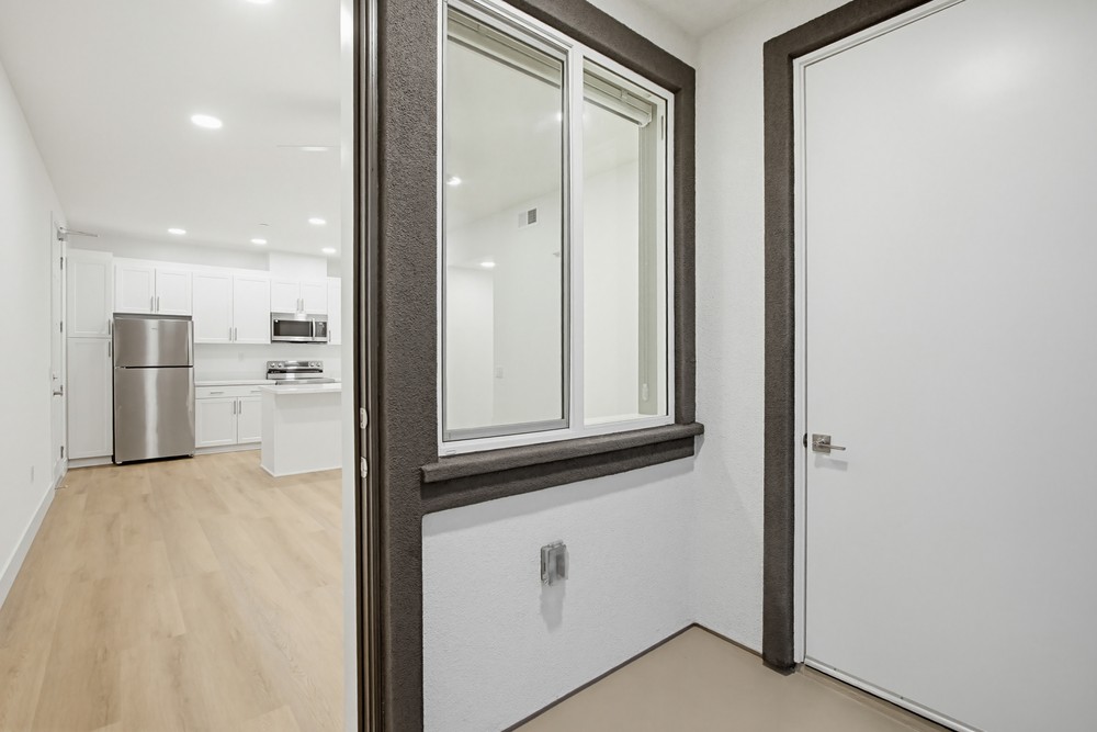 Virtual tour photo 17 of 31 for 2546 Ridgeway Dr #3301