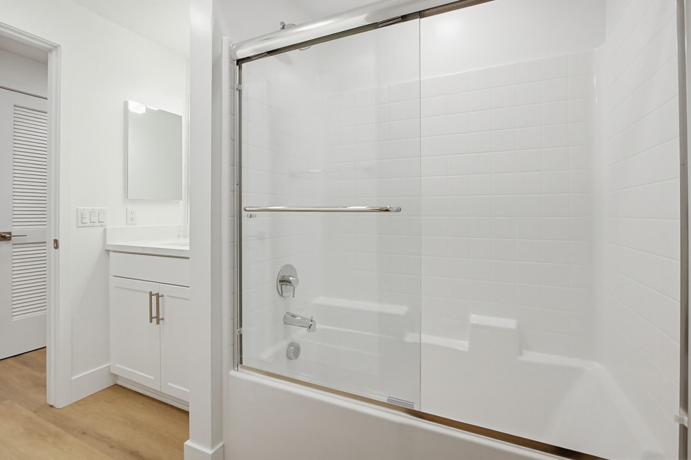 Virtual tour photo 22 of 31 for 2546 Ridgeway Dr #3301