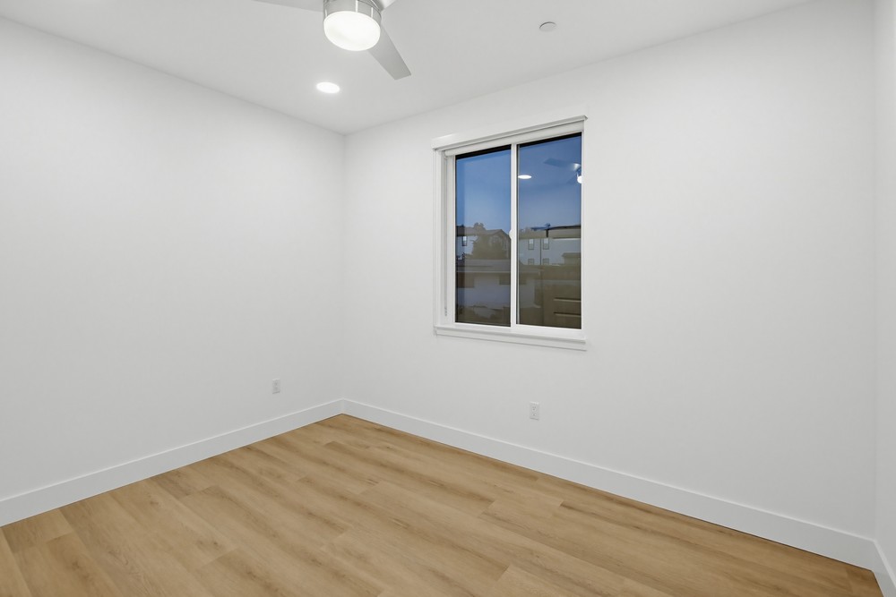Virtual tour photo 23 of 31 for 2546 Ridgeway Dr #3301
