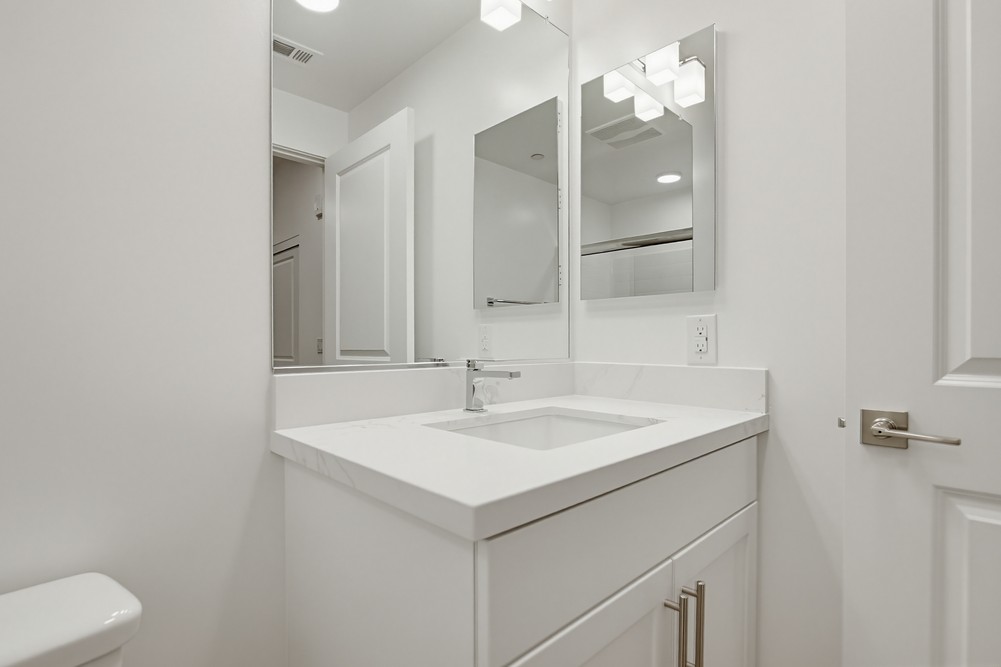 Virtual tour photo 31 of 31 for 2546 Ridgeway Dr #3301