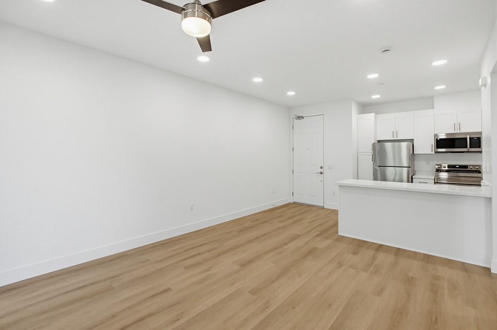 Virtual tour photo 6 of 23 for 2554 Ridgeway Dr #2202