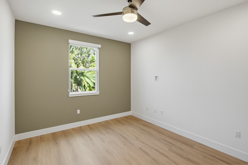 Virtual tour photo 22 of 23 for 2554 Ridgeway Dr #2202