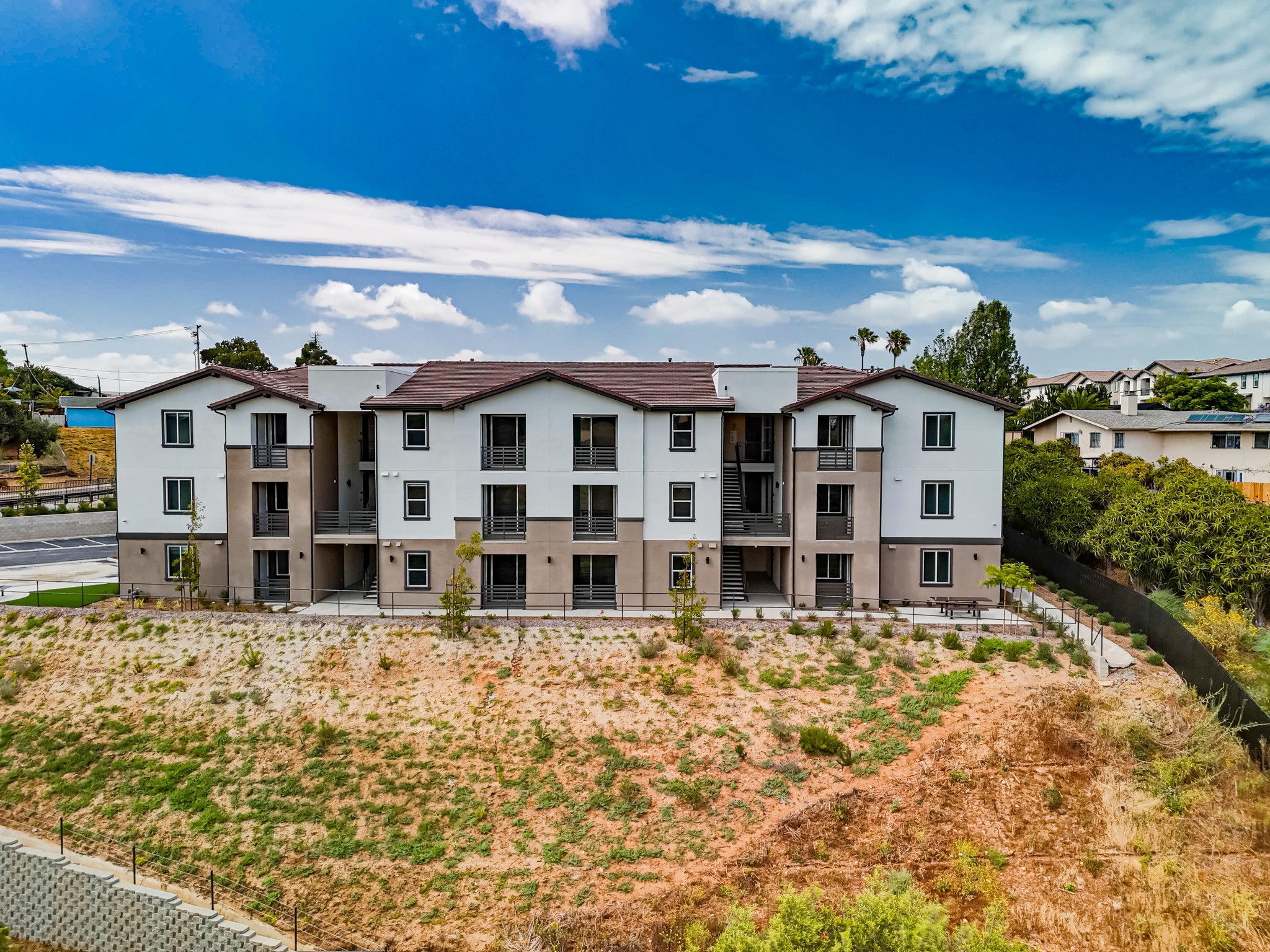 Virtual tour photo 14 of 45 for 2542 Ridgeway Dr (Aerials)