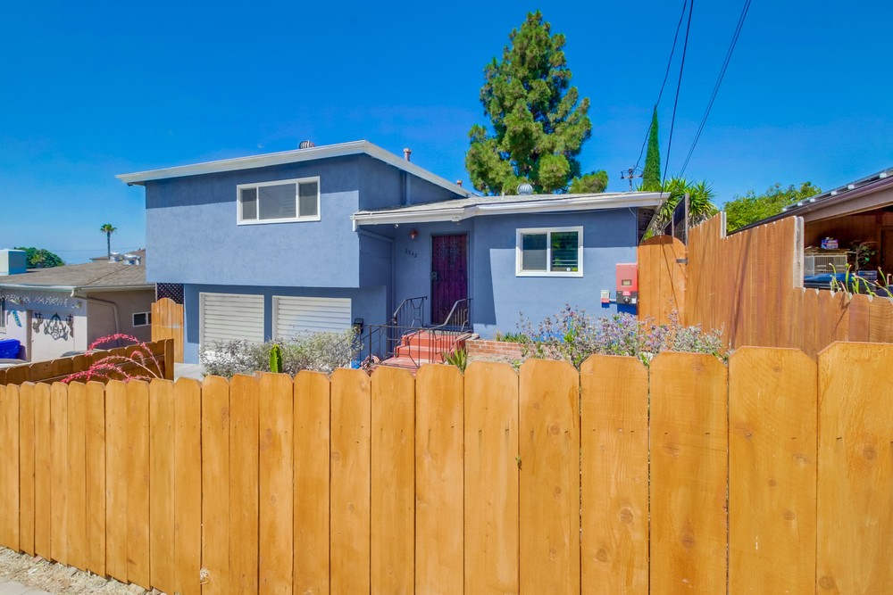 Virtual tour photo 3 of 50 for 2543 Roseview Pl