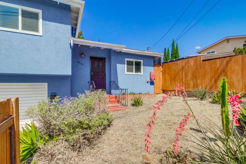 Virtual tour photo 6 of 50 for 2543 Roseview Pl