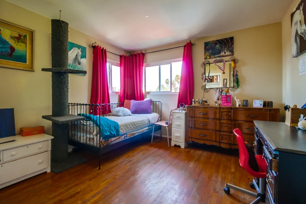 Virtual tour photo 28 of 50 for 2543 Roseview Pl