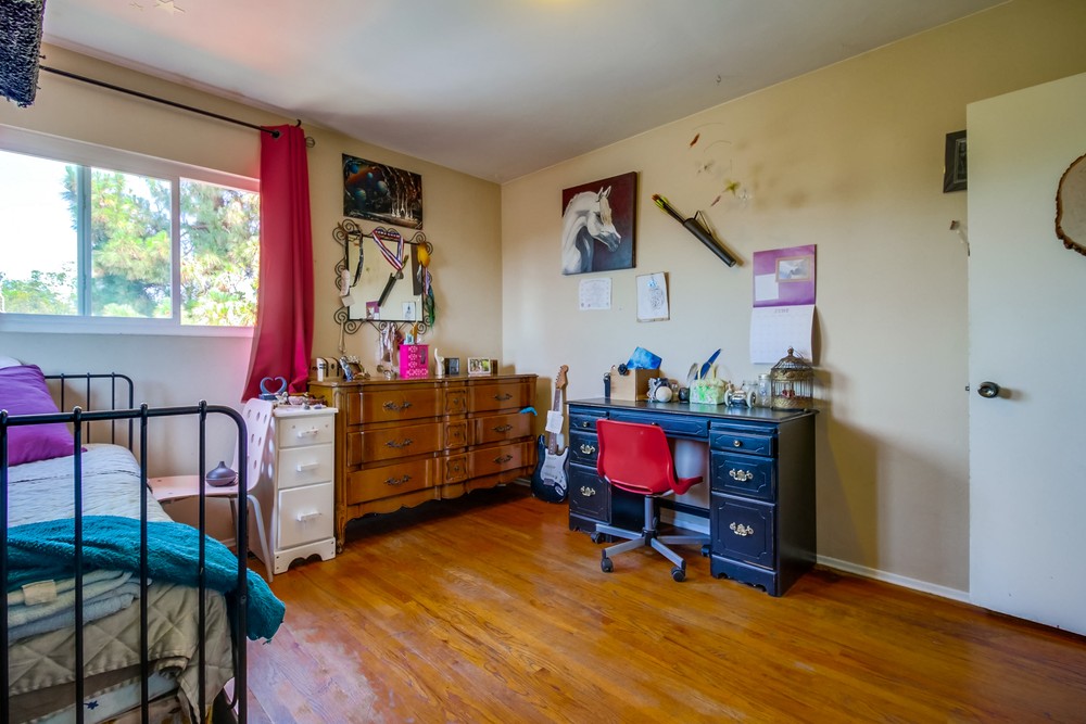 Virtual tour photo 29 of 50 for 2543 Roseview Pl