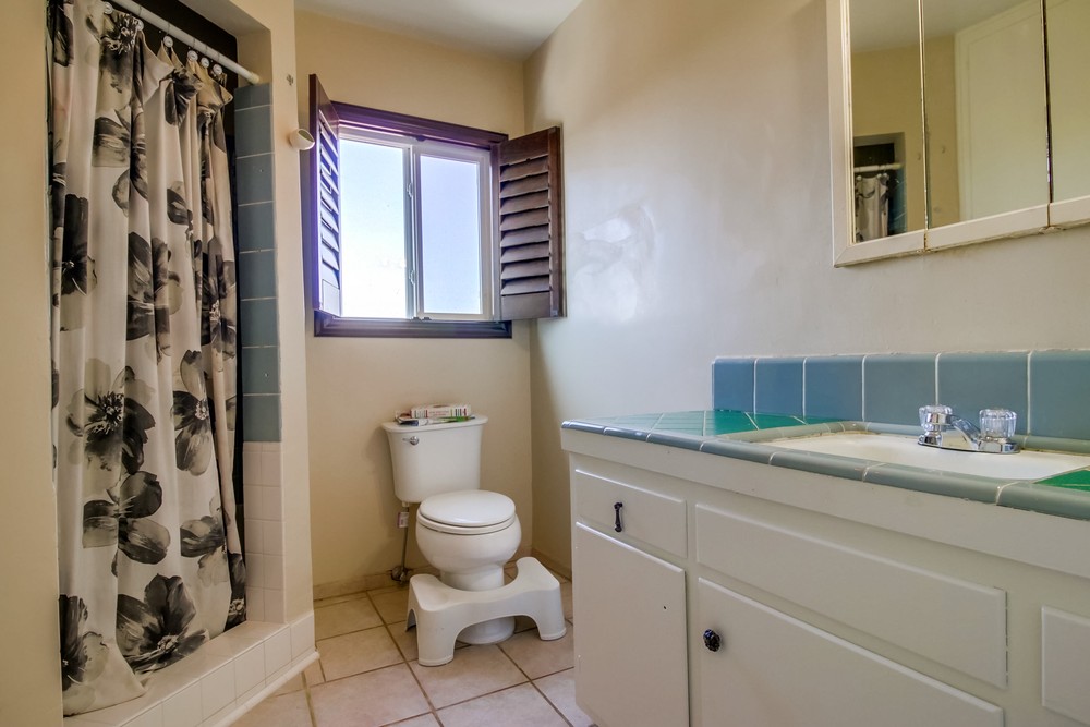 Virtual tour photo 33 of 50 for 2543 Roseview Pl