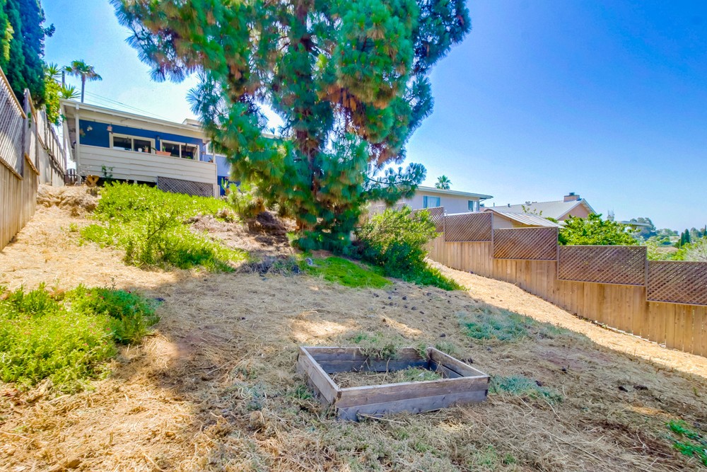 Virtual tour photo 45 of 50 for 2543 Roseview Pl