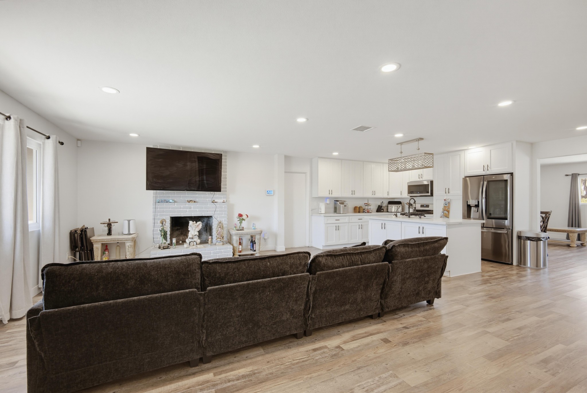 Virtual tour photo 8 of 46 for 2543 Spring Meadow Ln
