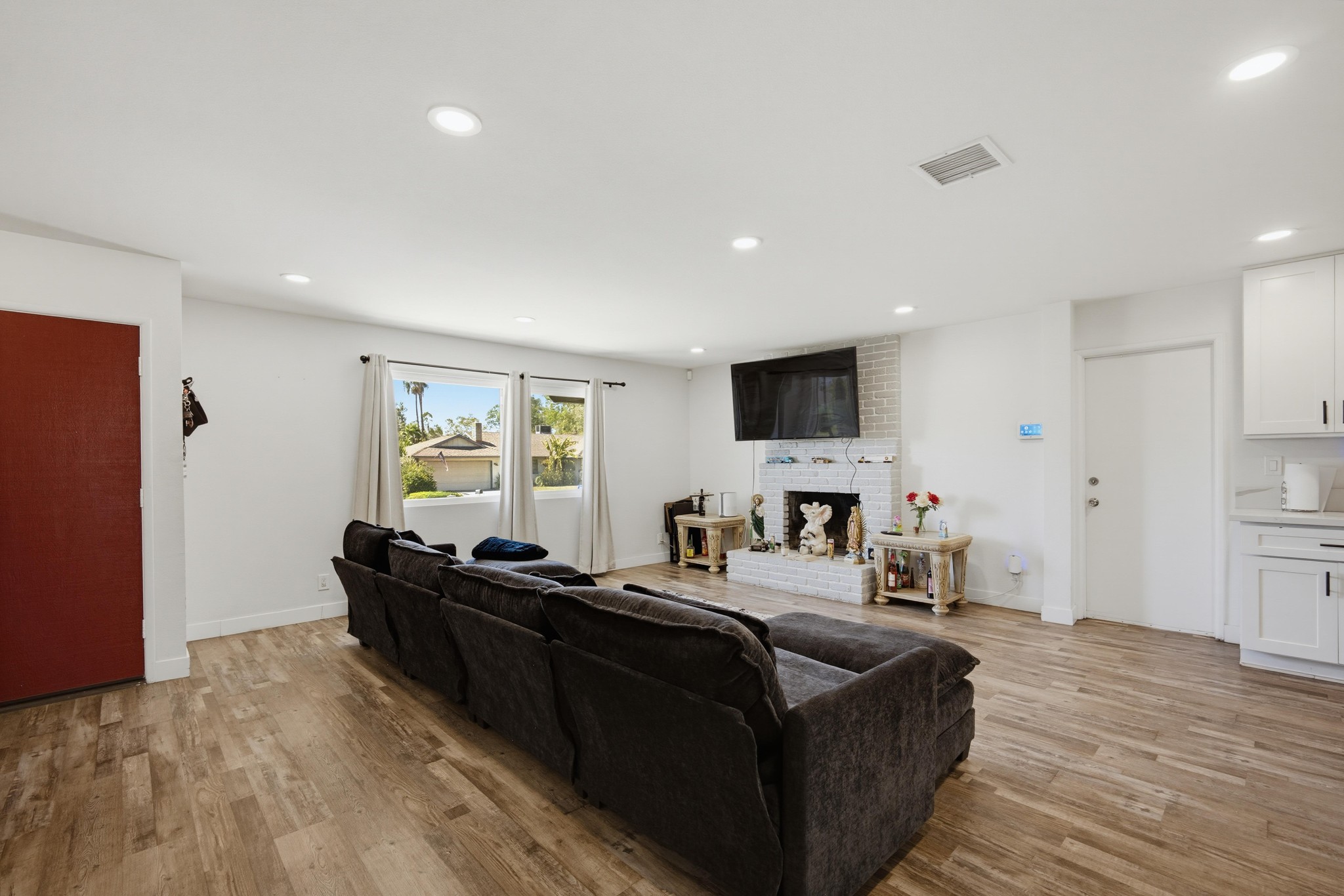 Virtual tour photo 10 of 46 for 2543 Spring Meadow Ln