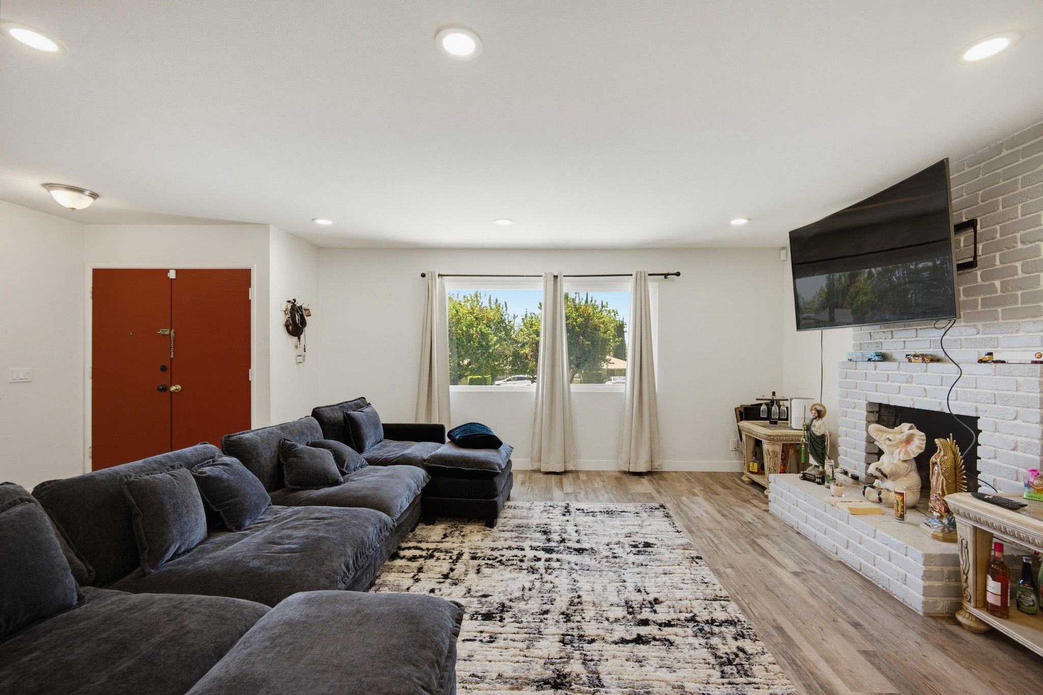 Virtual tour photo 11 of 46 for 2543 Spring Meadow Ln