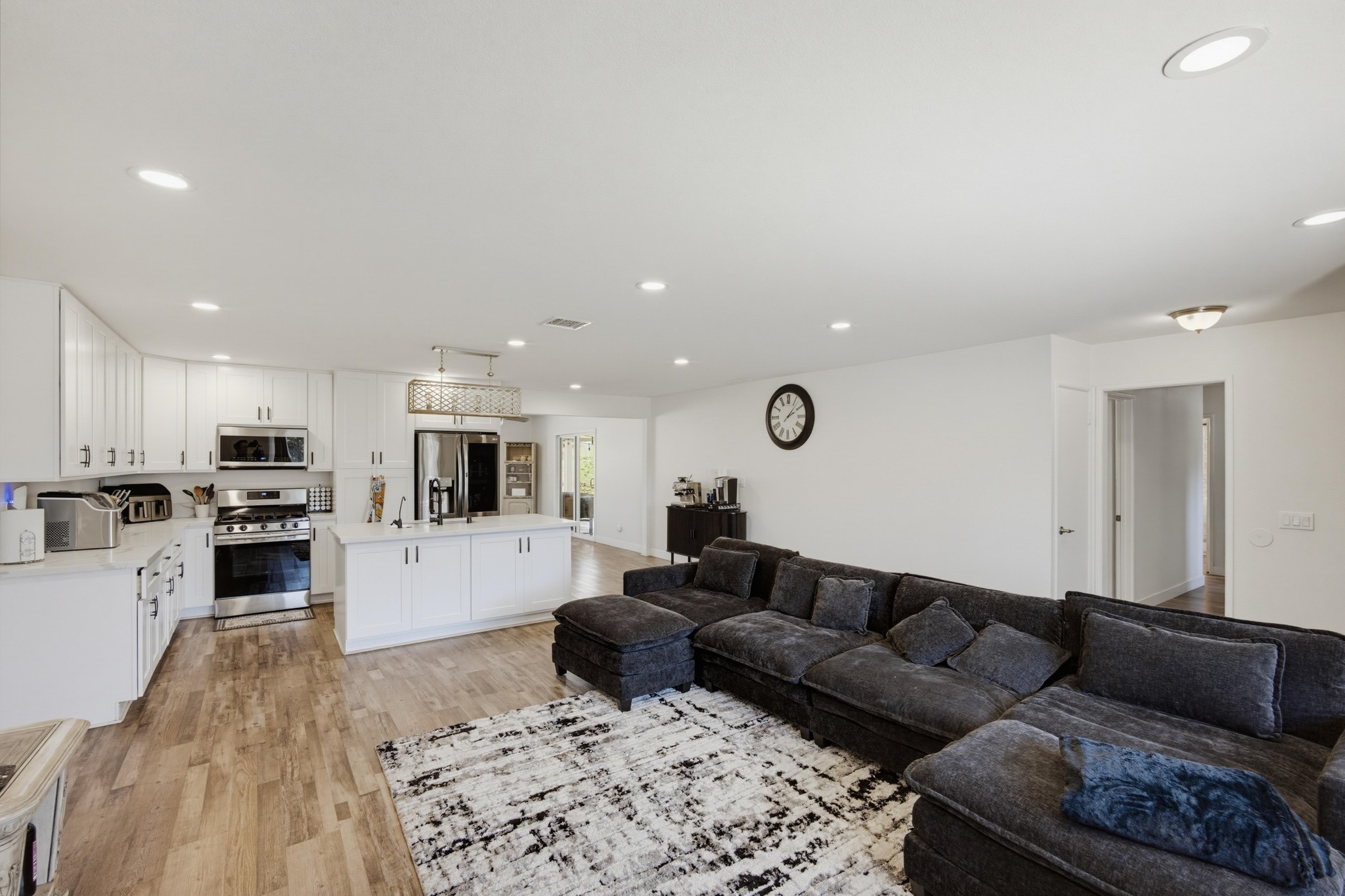 Virtual tour photo 13 of 46 for 2543 Spring Meadow Ln