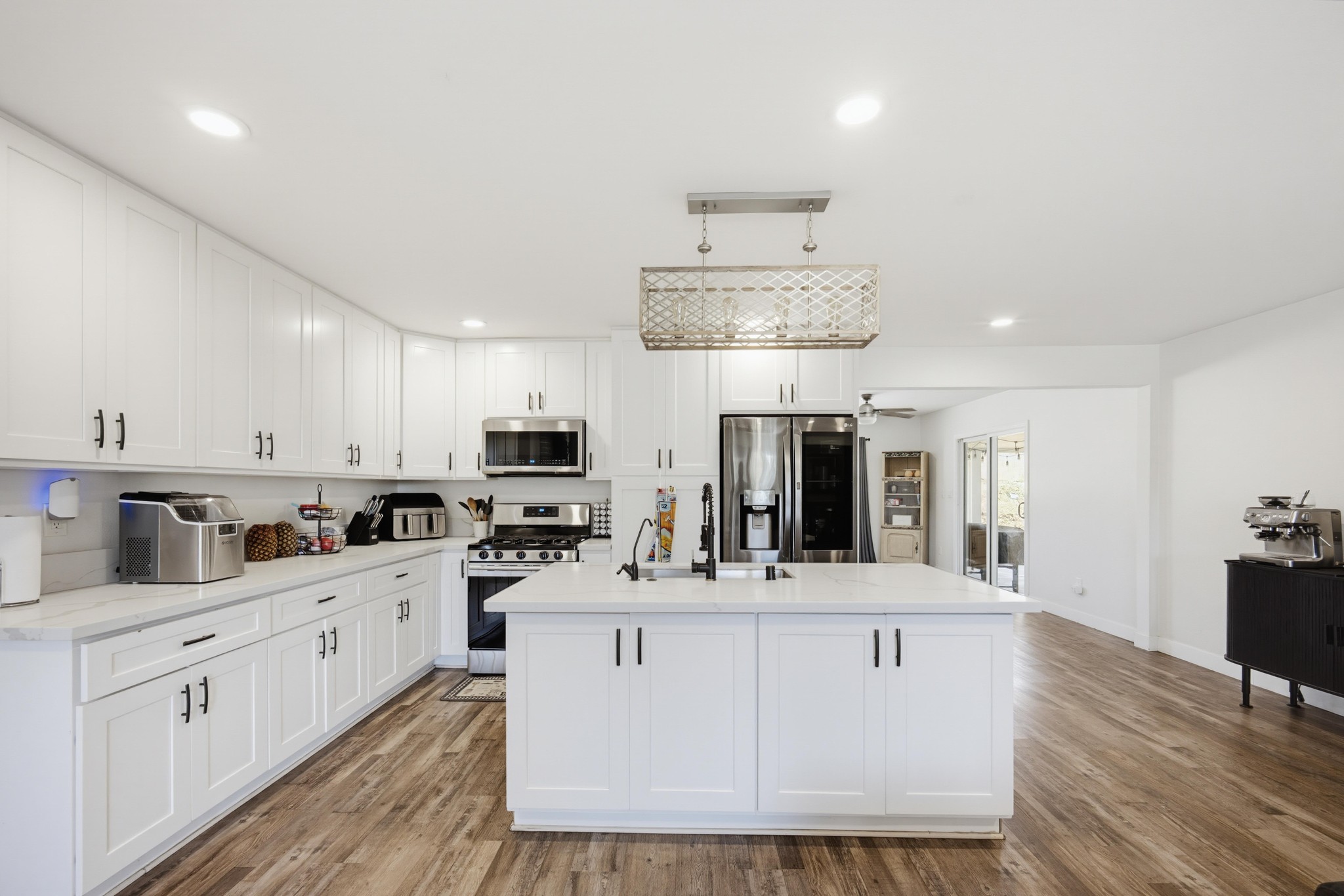 Virtual tour photo 14 of 46 for 2543 Spring Meadow Ln