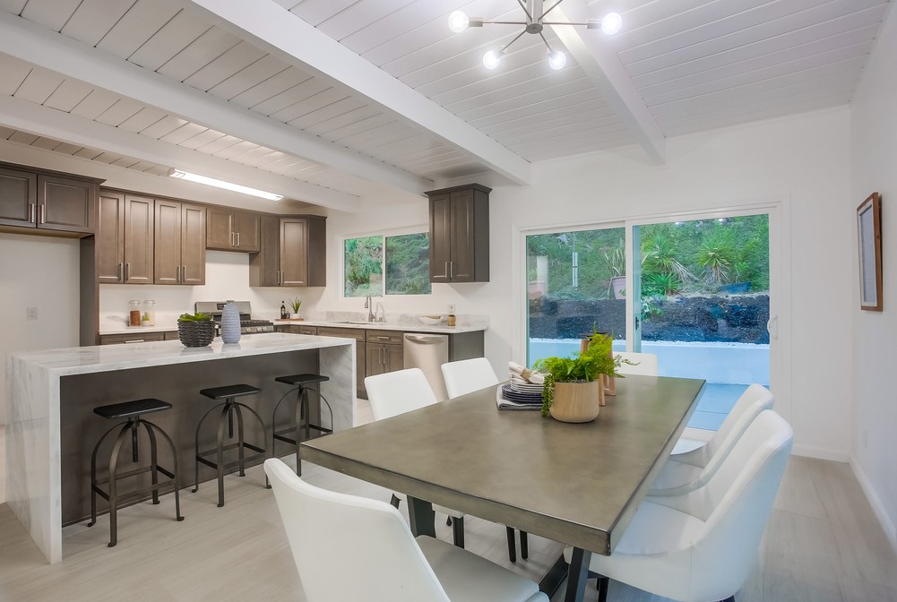 Virtual tour photo 22 of 77 for 2544 Arnott St