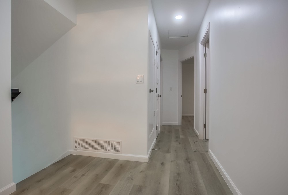 Virtual tour photo 36 of 77 for 2544 Arnott St