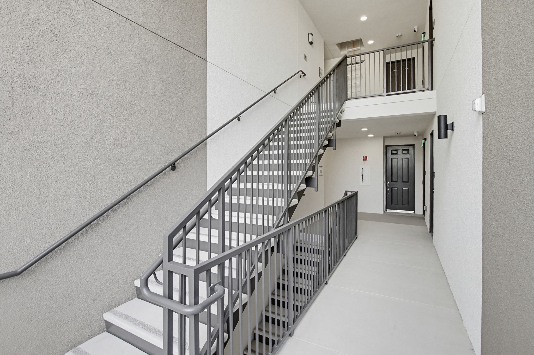 Virtual tour photo 7 of 35 for 2554 Ridgeway Dr #2201