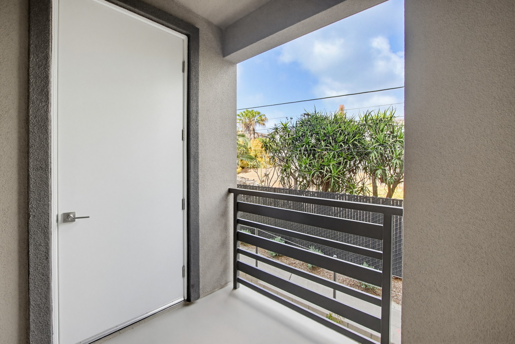 Virtual tour photo 19 of 35 for 2554 Ridgeway Dr #2201