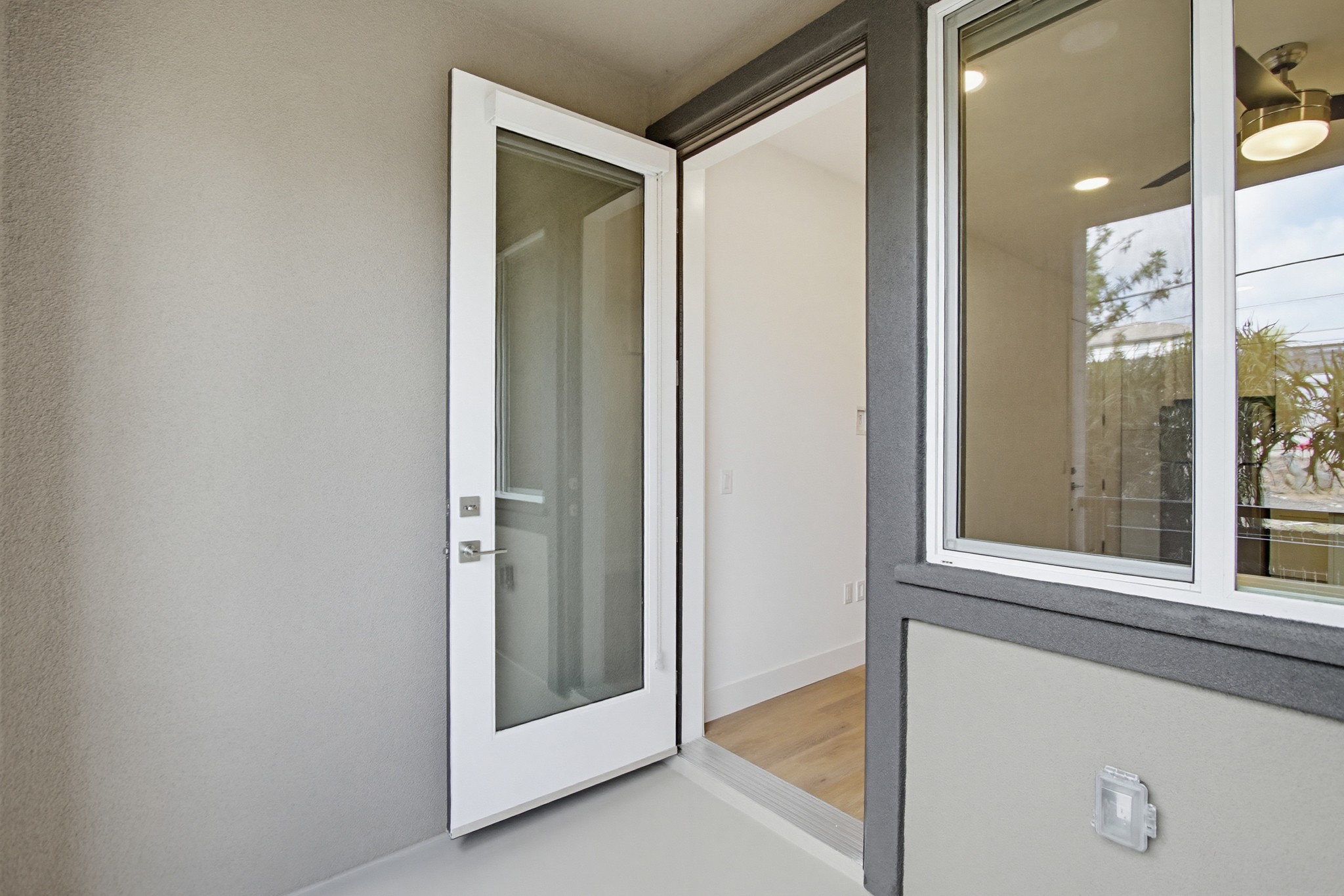 Virtual tour photo 21 of 35 for 2554 Ridgeway Dr #2201
