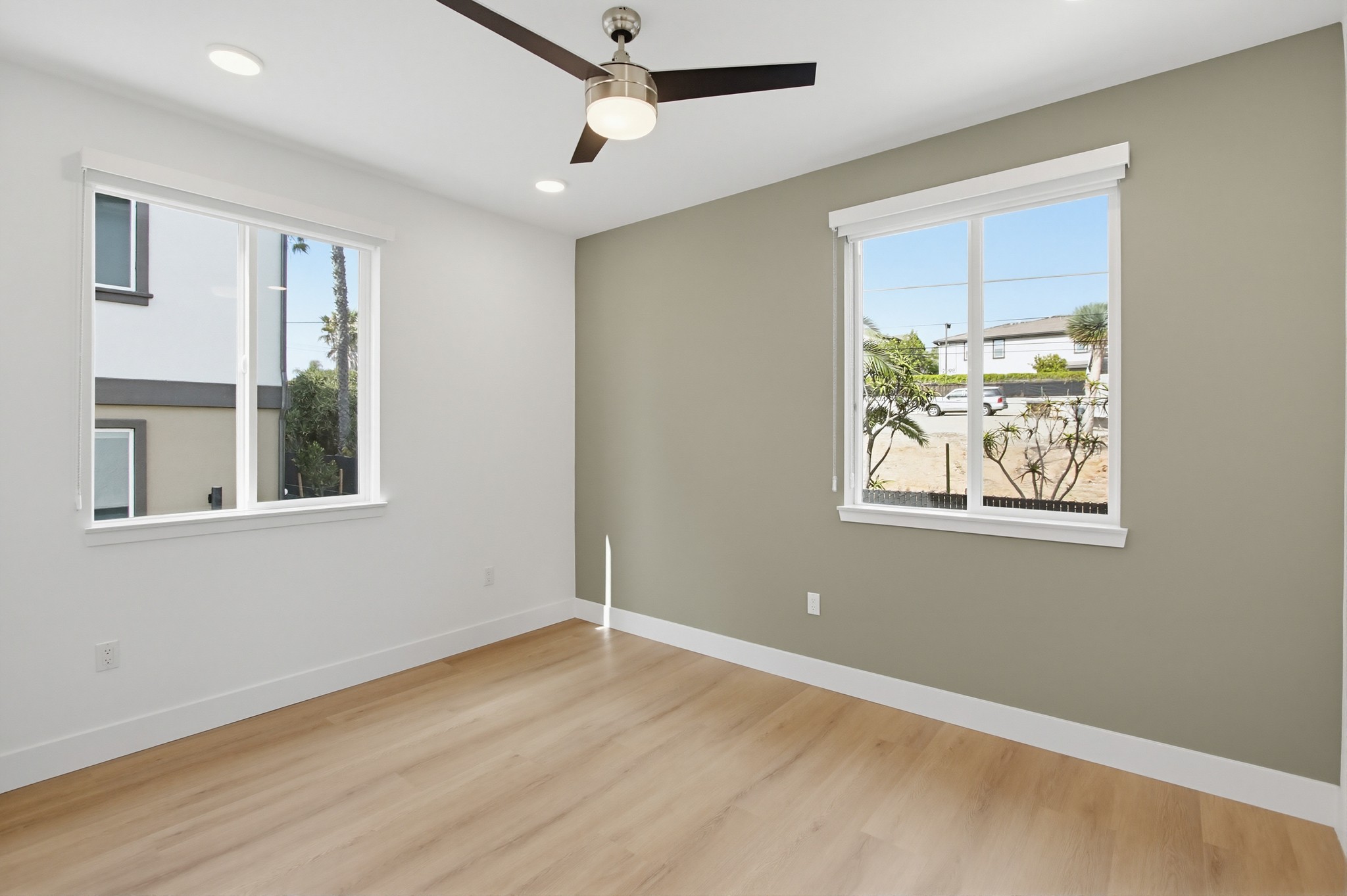 Virtual tour photo 30 of 35 for 2554 Ridgeway Dr #2201