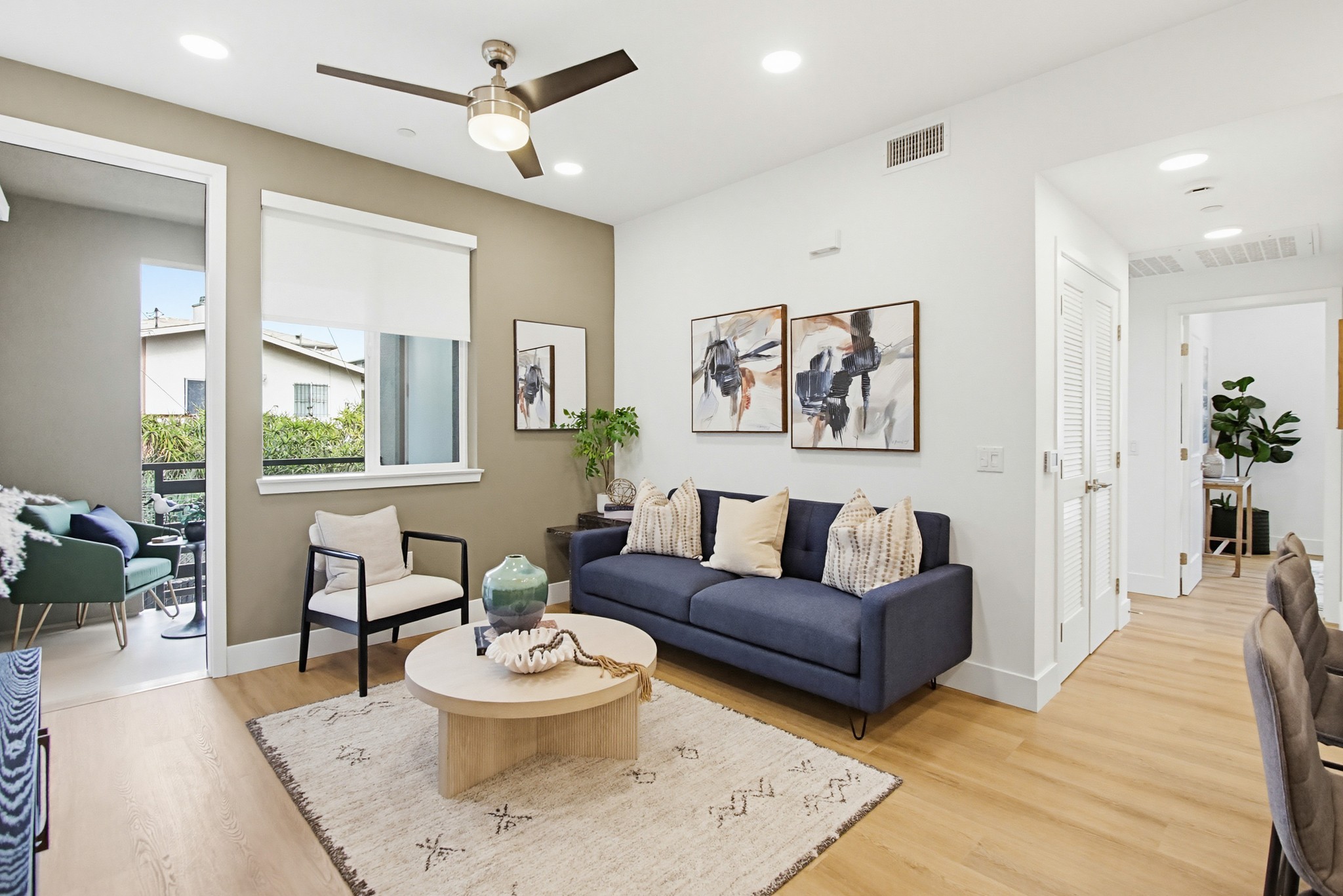 Virtual tour photo 6 of 33 for 2544 Ridgeway Dr #2205