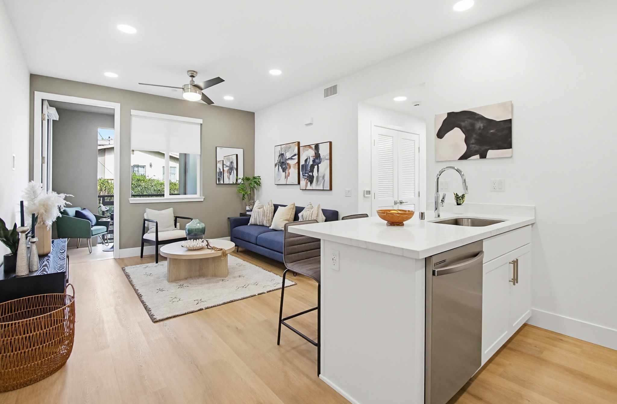 Virtual tour photo 13 of 33 for 2544 Ridgeway Dr #2205