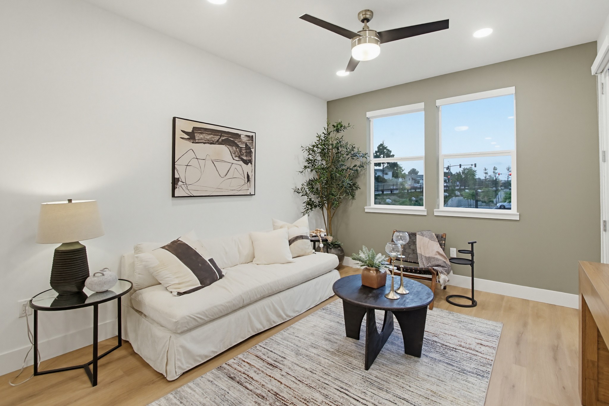 Virtual tour photo 10 of 23 for 2546 Ridgeway Dr #3206