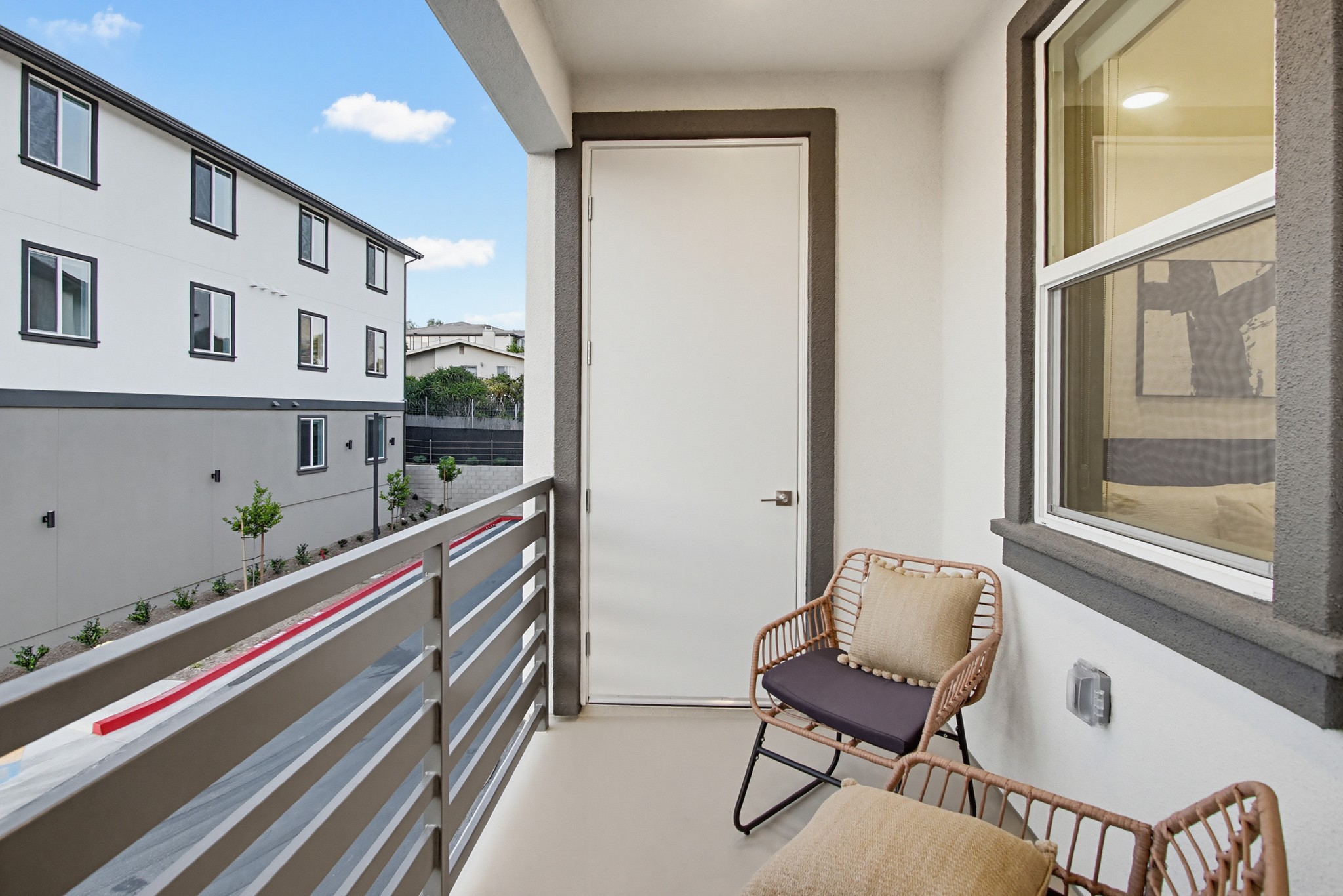 Virtual tour photo 14 of 23 for 2546 Ridgeway Dr #3206