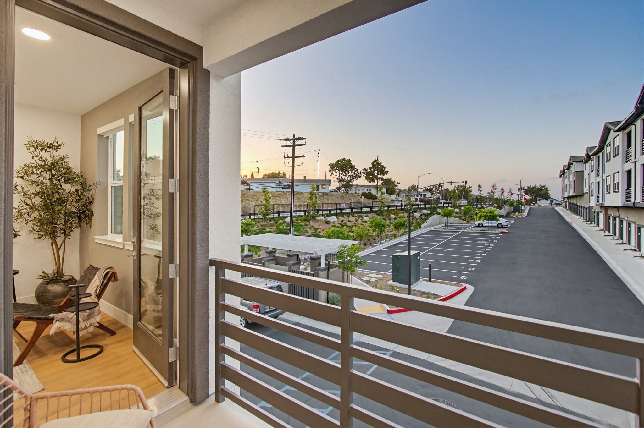 Virtual tour photo 16 of 23 for 2546 Ridgeway Dr #3206
