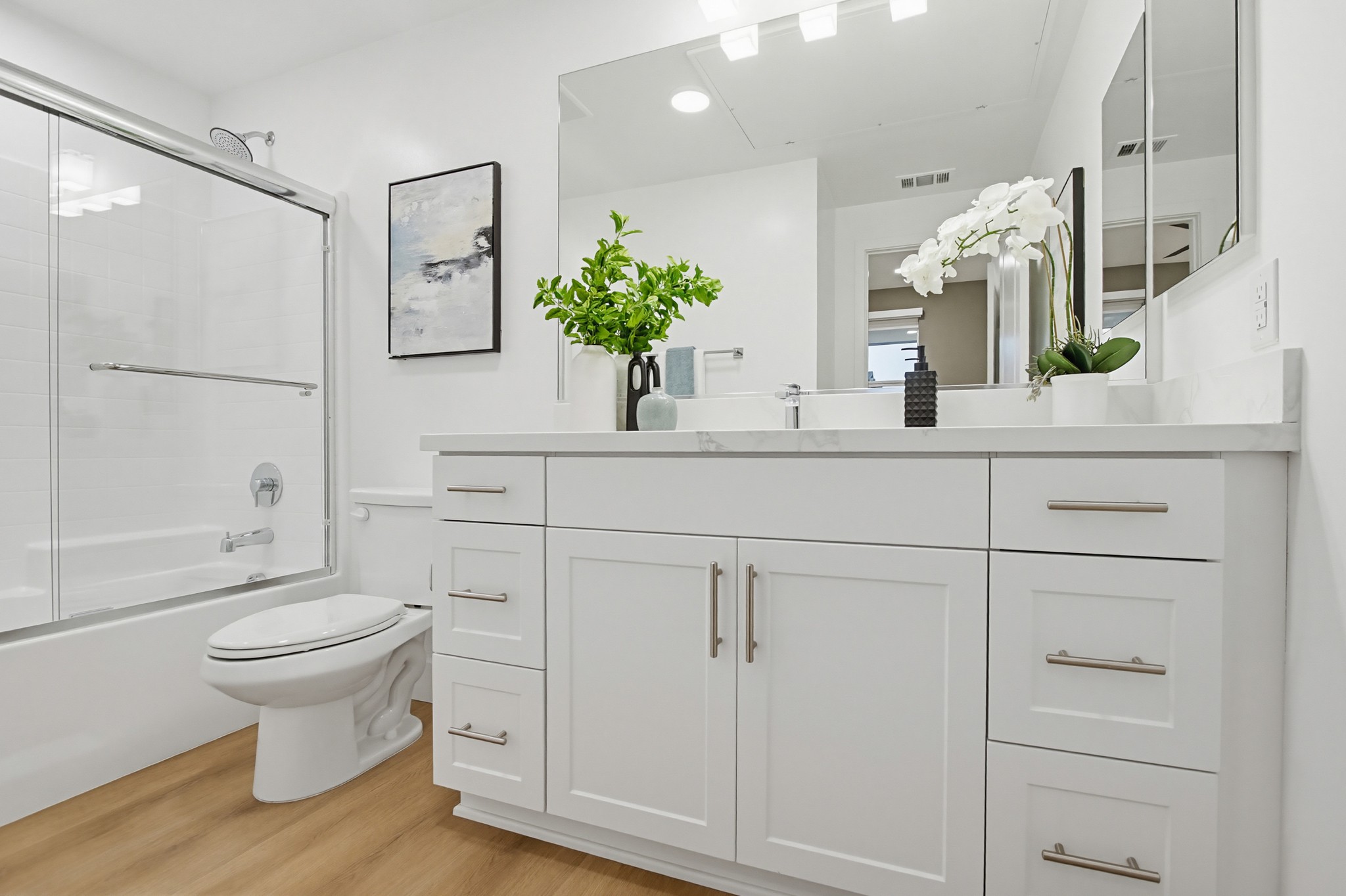 Virtual tour photo 22 of 23 for 2546 Ridgeway Dr #3206