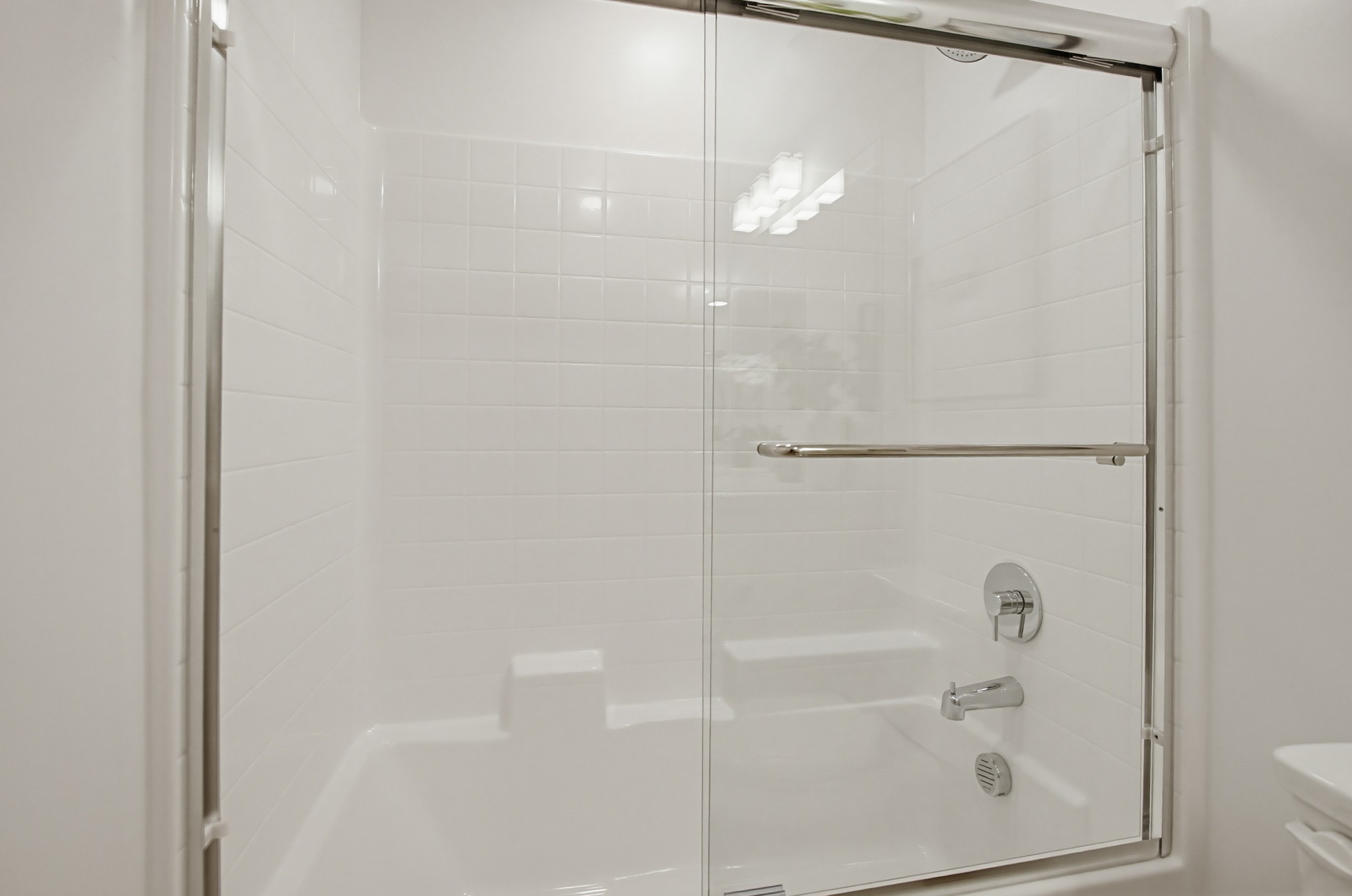 Virtual tour photo 23 of 23 for 2546 Ridgeway Dr #3206