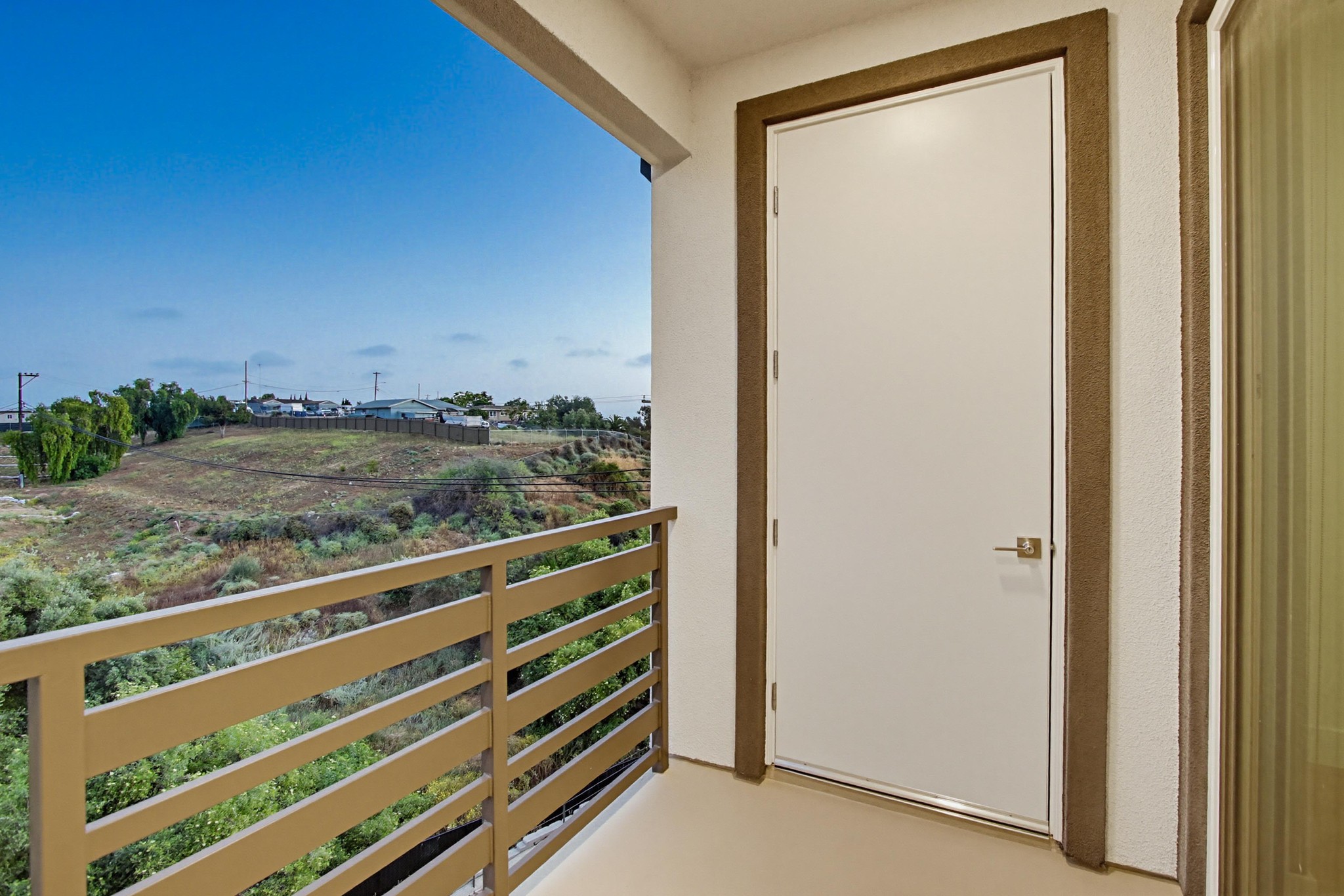 Virtual tour photo 20 of 24 for 2546 Ridgeway Dr #3303