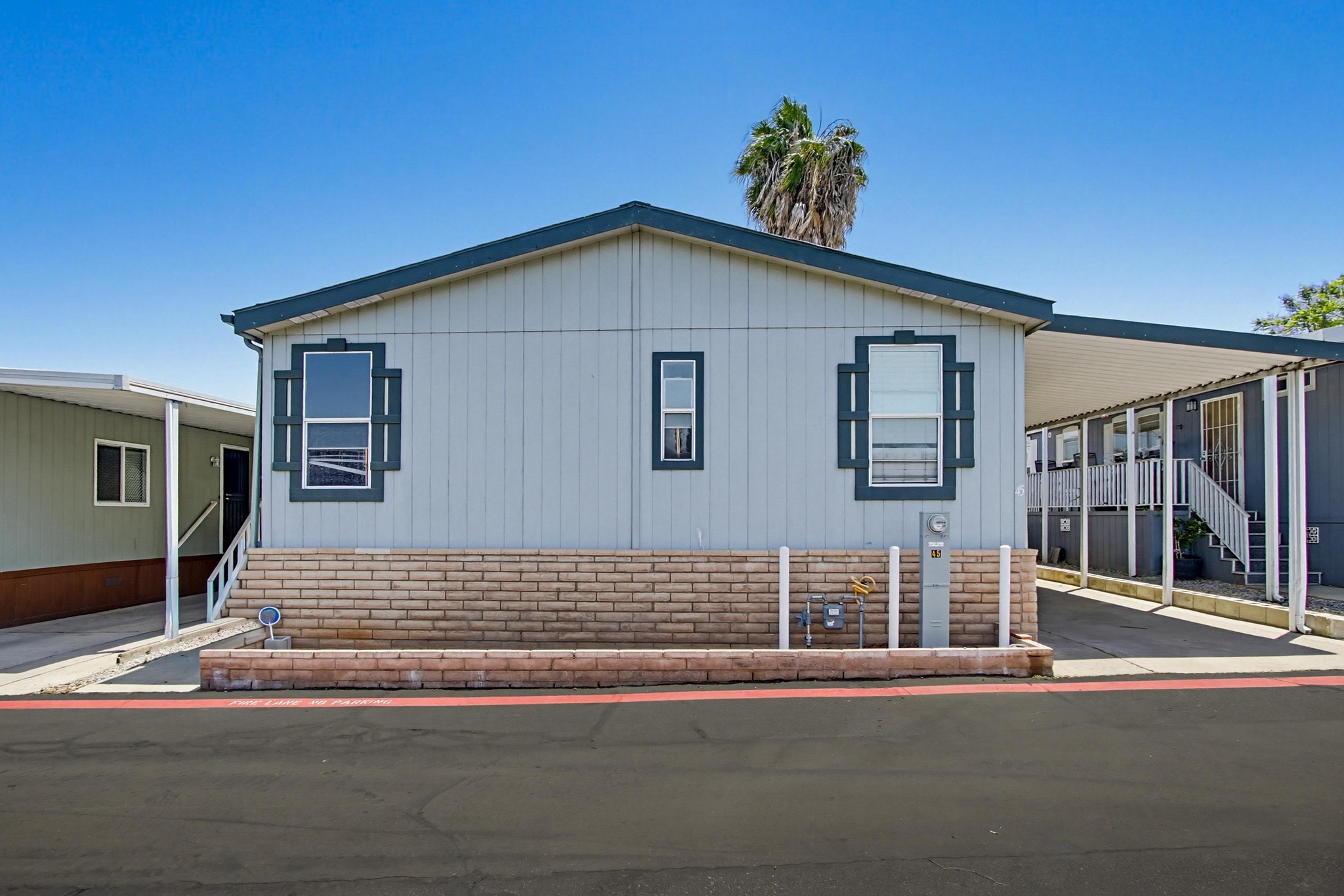 Virtual tour photo 3 of 37 for 255 E Bradley Ave SPC 45