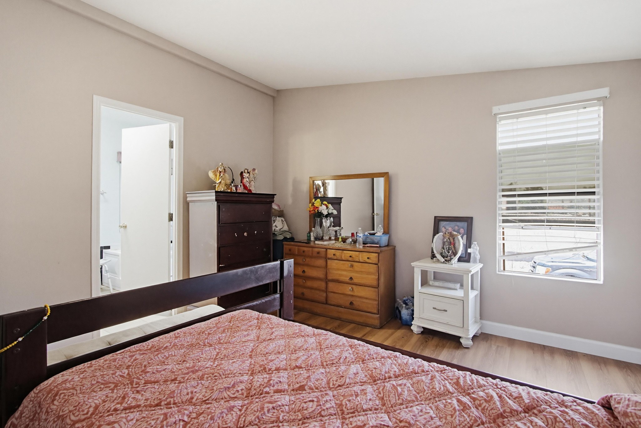 Virtual tour photo 26 of 37 for 255 E Bradley Ave SPC 45