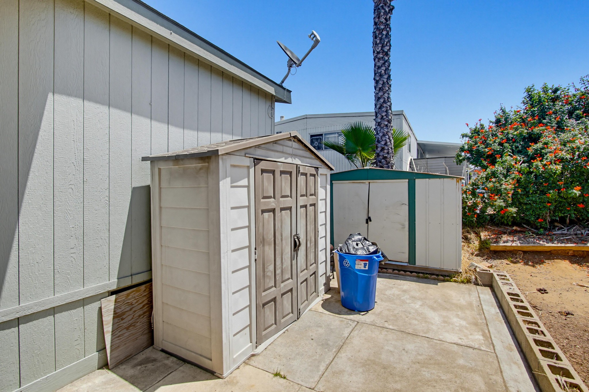 Virtual tour photo 34 of 37 for 255 E Bradley Ave SPC 45