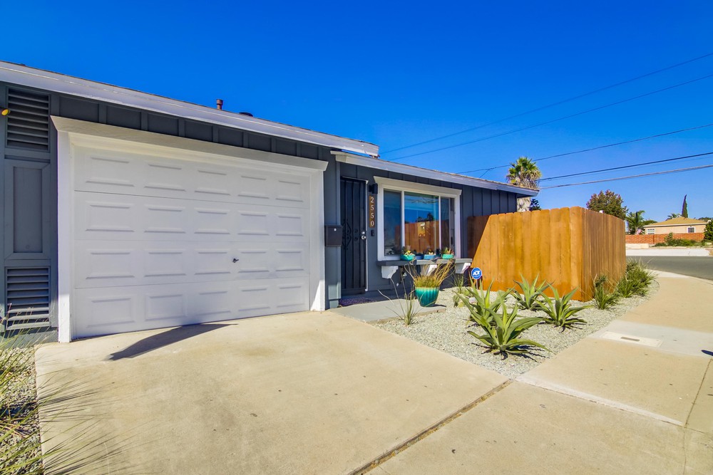 Virtual tour photo 3 of 37 for 2550 Violet St