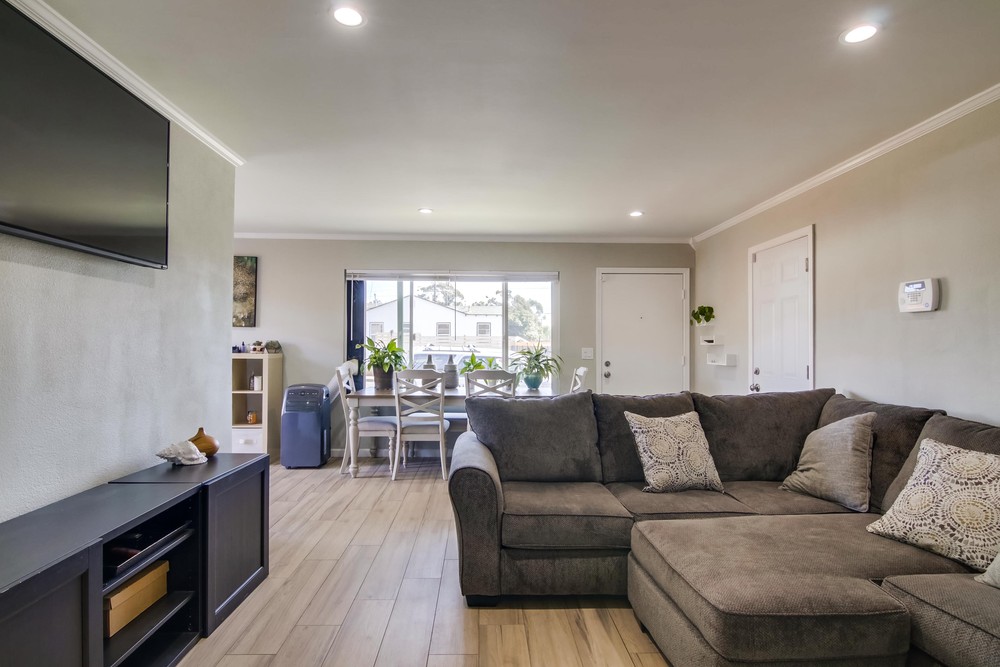 Virtual tour photo 7 of 37 for 2550 Violet St