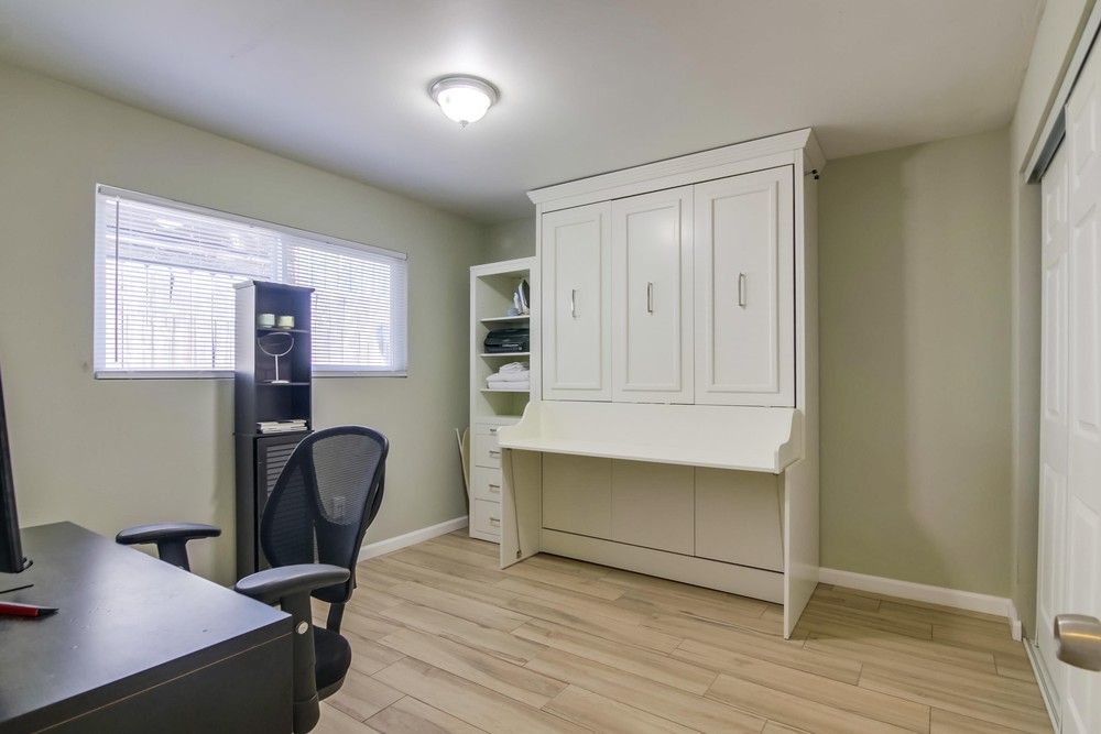 Virtual tour photo 23 of 37 for 2550 Violet St