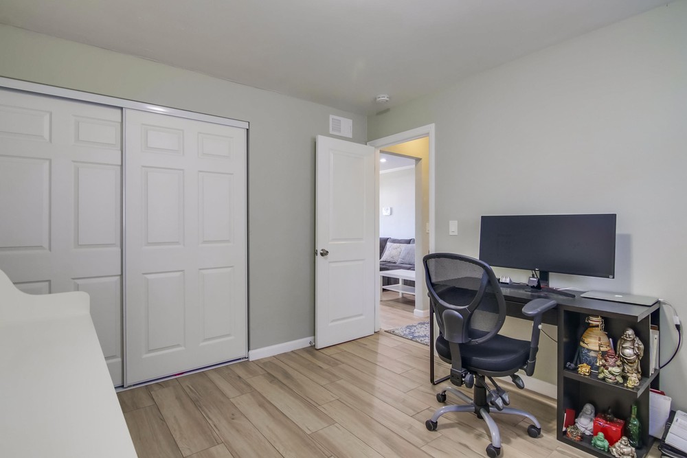 Virtual tour photo 25 of 37 for 2550 Violet St