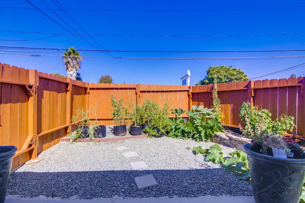 Virtual tour photo 29 of 37 for 2550 Violet St
