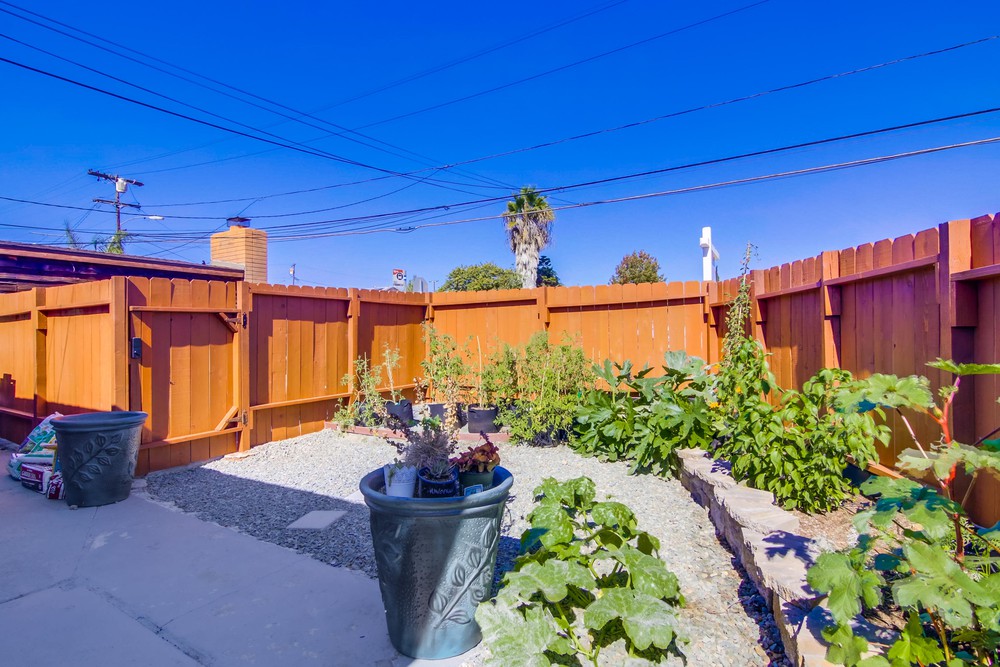 Virtual tour photo 30 of 37 for 2550 Violet St