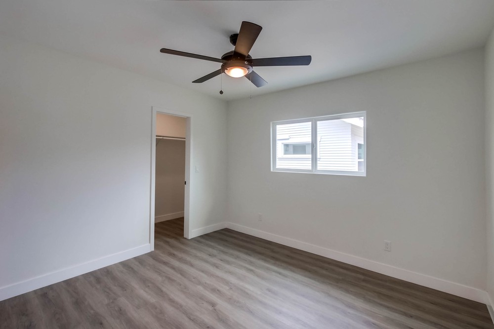 Virtual tour photo 18 of 50 for 2552 B St
