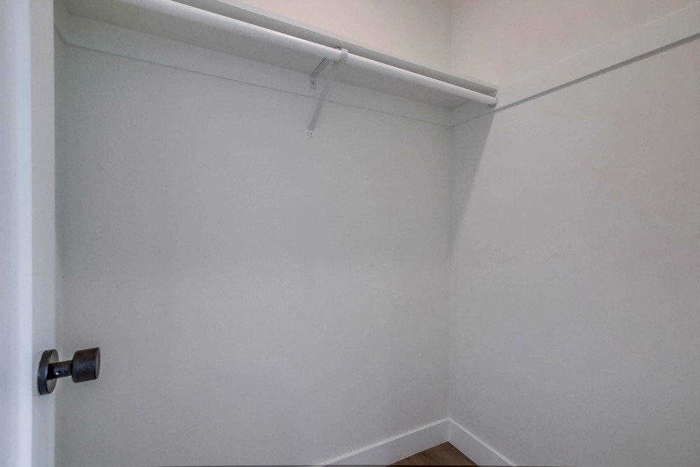 Virtual tour photo 22 of 50 for 2552 B St