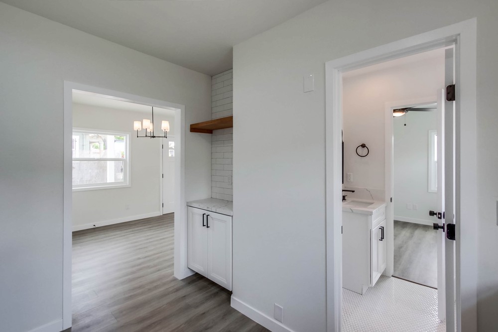Virtual tour photo 46 of 50 for 2552 B St