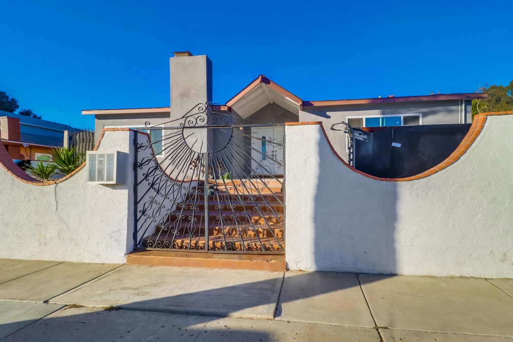 Virtual tour photo 3 of 51 for 2552 K St