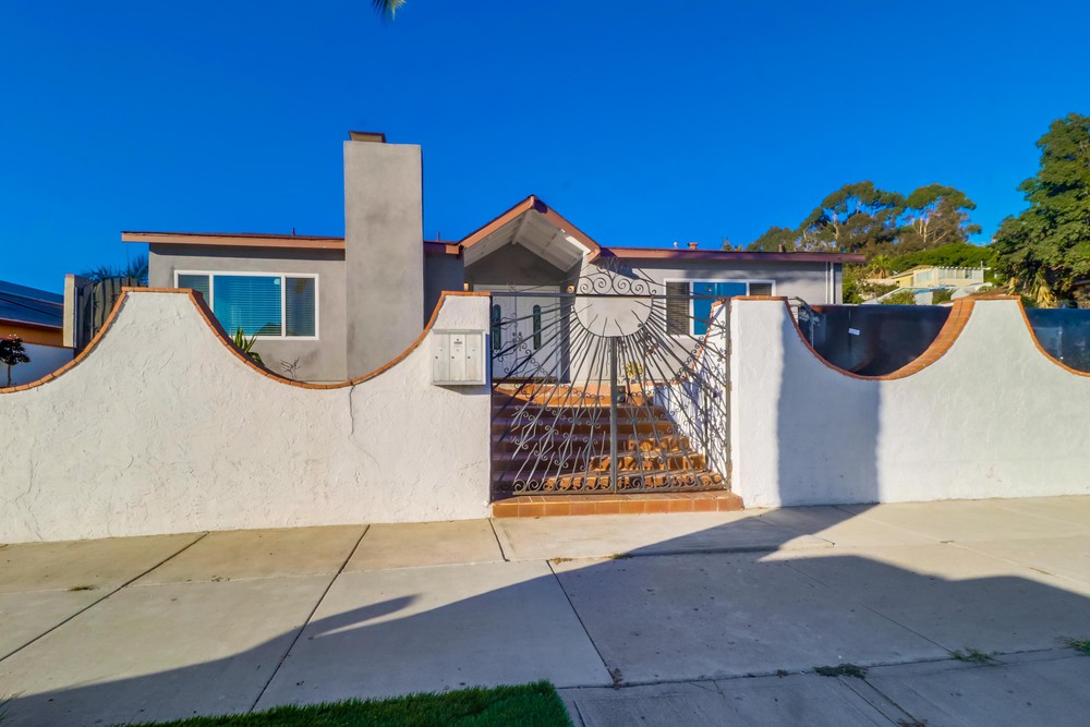 Virtual tour photo 4 of 51 for 2552 K St