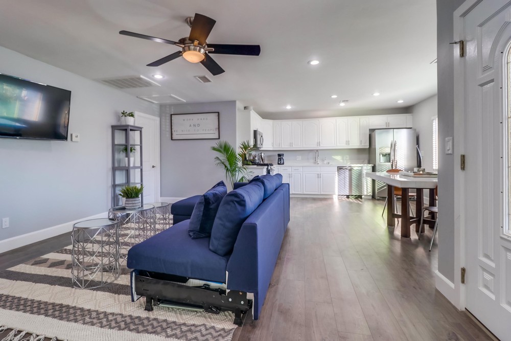 Virtual tour photo 10 of 51 for 2552 K St