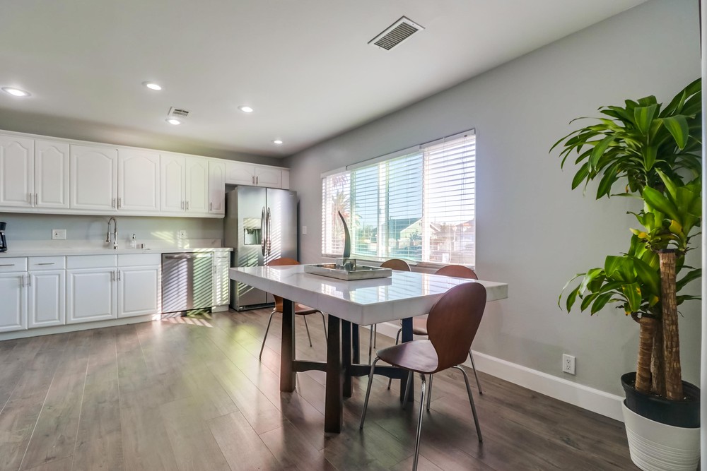 Virtual tour photo 16 of 51 for 2552 K St